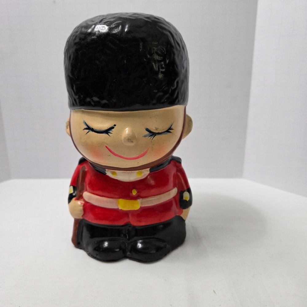 1960s Vtg Toy Soldier Coin Bank Buckingham Palace Guard Beefeater‎ Souvenir